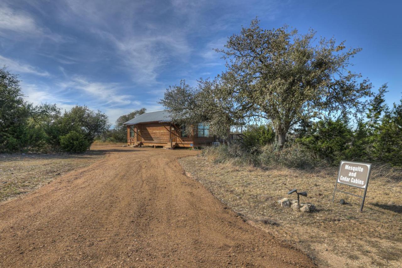 Rocky Ridge Cedar Cabin With Hot Tub & Amazing Views Crabapple Kültér fotó